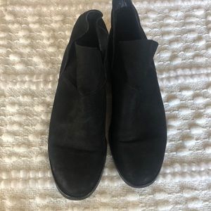 Women’s Eileen Fisher suede booties size 7 1/2